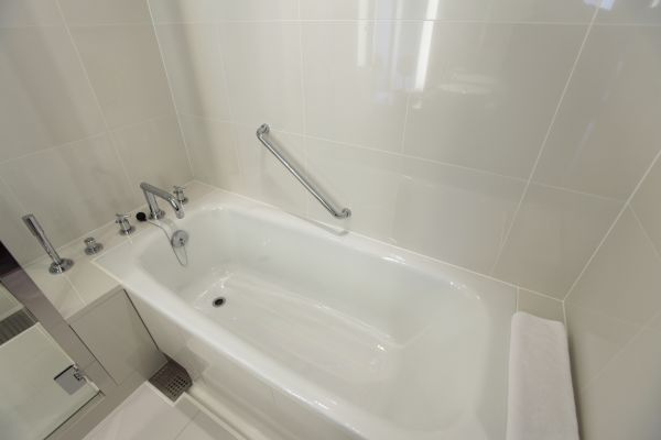 Bathtub Repair in Olathe